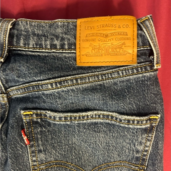 Levi’s high rise flare jeans - Picture 4 of 6